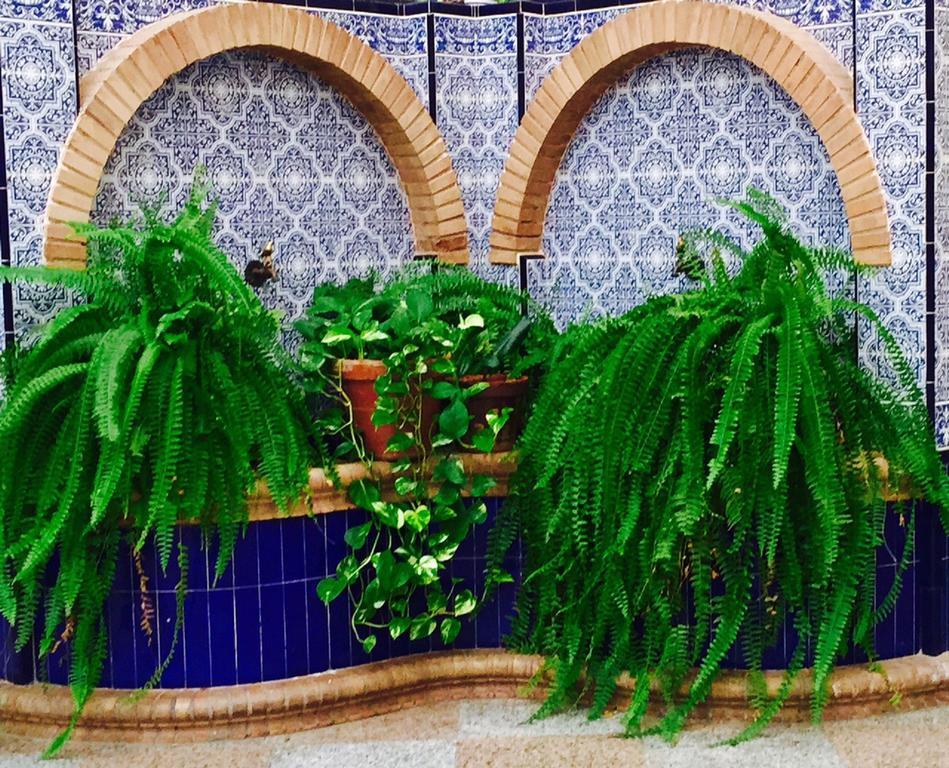 Hotel Sandra Alcalá de Guadaira Kültér fotó