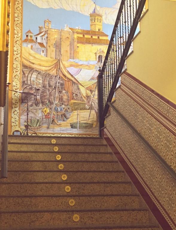 Hotel Sandra Alcalá de Guadaira Kültér fotó