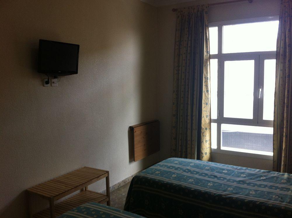 Hotel Sandra Alcalá de Guadaira Kültér fotó